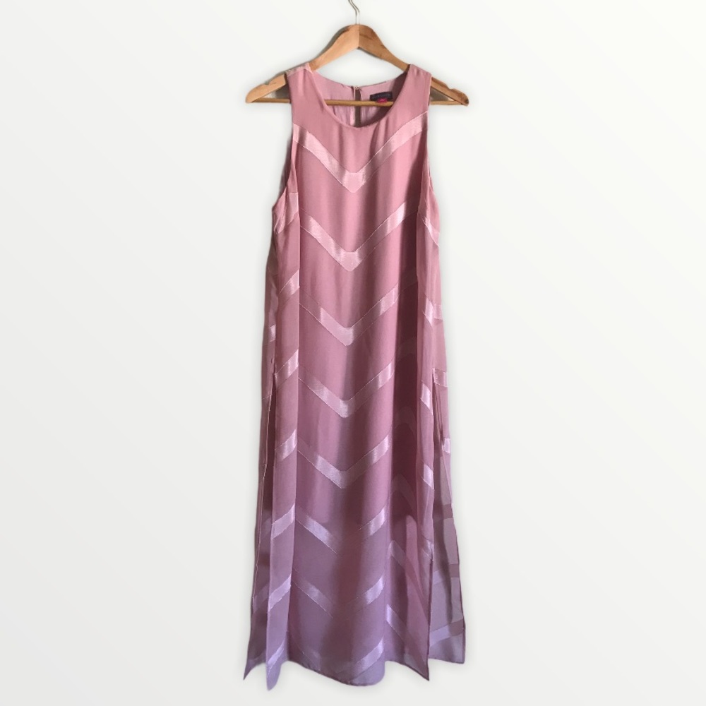 Vince Camuto dusty rose sleeveless dress, this dress is all one color.